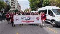 Niğdeliler, Dünya Yaşlılar Günü’nde yürüdü