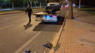 Kayseri’de otomobile ve trafik levhasına çarpan motosiklet sürücüsü 50 metre sürüklendi: 1 ağır yaralı