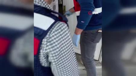 Kaçak sigara imalathanesine jandarma baskını