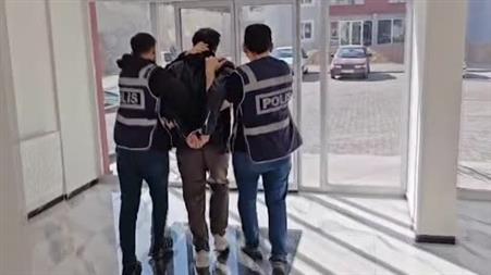 Kayseri’de ‘silahlı yağma’ suçundan 36 yıl kesinleşmiş hapis cezasıyla aranan şahıs yakalandı