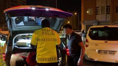 Polisin üzerine araç sürerek kaçtı, ’dava açarım’ diyerek tehdit etti