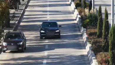 Trafik denetimindeki ilginç anlar dron kamerasında: Aracını bırakıp yaya olarak kaçmaya çalıştı