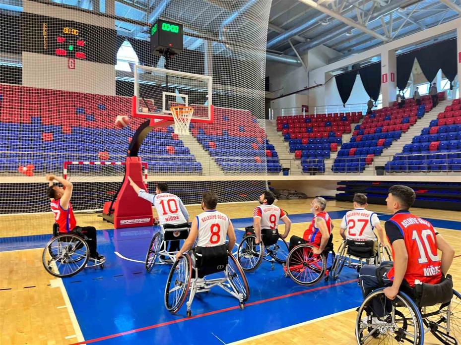 Sporun birleştirici gücü engelleri aştı