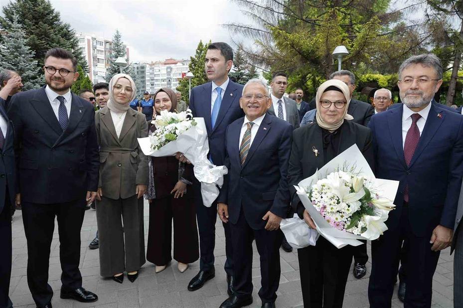 Bakan Kurum ve Yumaklı, Kayseri’nin vizyon projelerini inceledi
