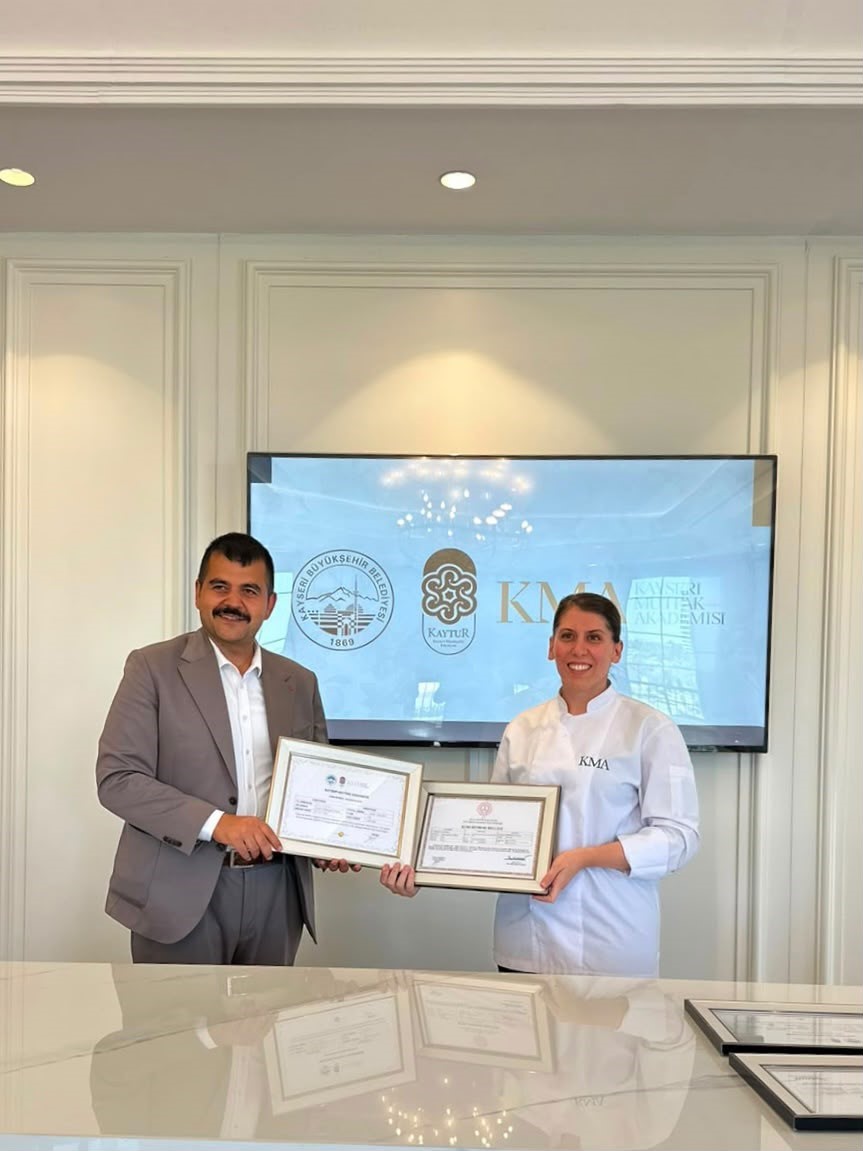 Büyükşehirin gastronomi vizyon projesi Kayseri Mutfak Akademisi ilk mezunlarını verdi