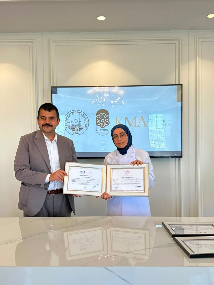 Büyükşehirin gastronomi vizyon projesi Kayseri Mutfak Akademisi ilk mezunlarını verdi