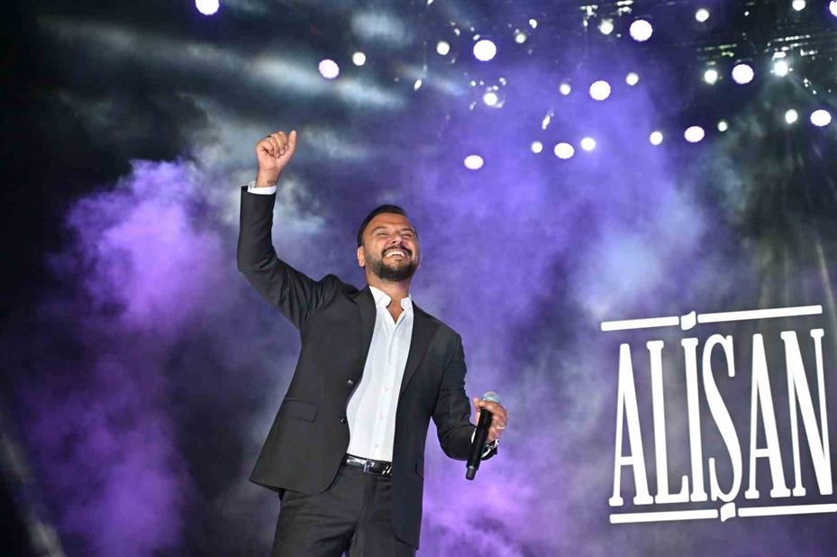 Alişan, Nevşehir Kültür Yolu Festivali’nde sahne aldı