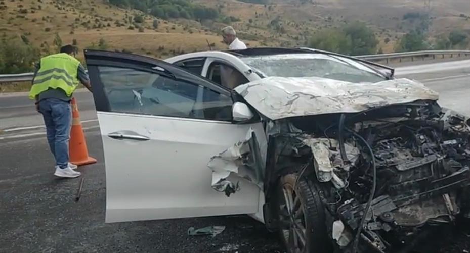 Sivas’ta trafik kazası: 5’i çocuk 11 yaralı