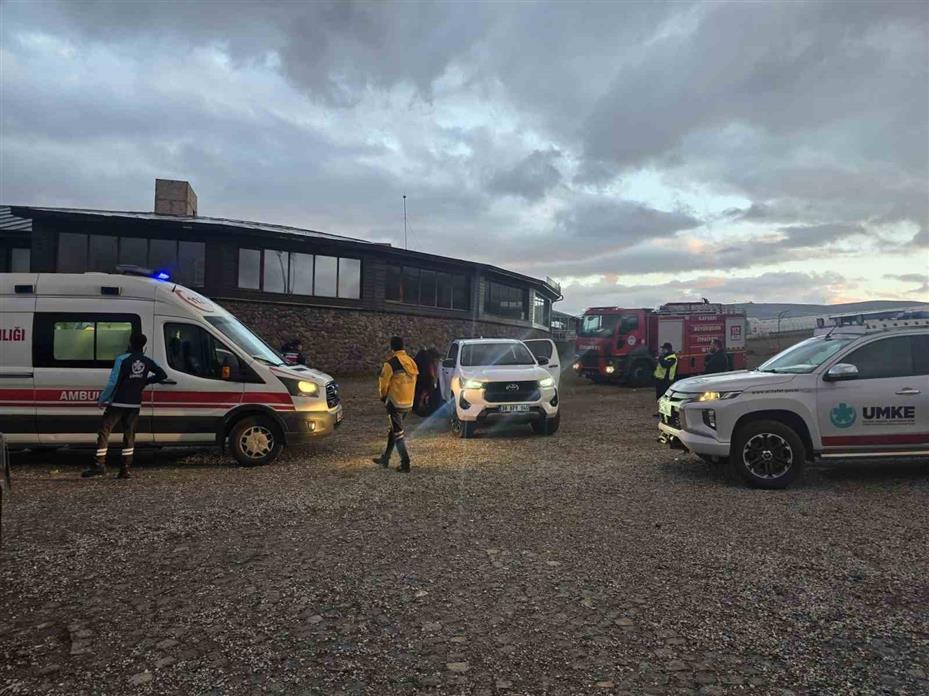 Erciyes’te donma tehlikesi geçiren şahıs kurtarıldı