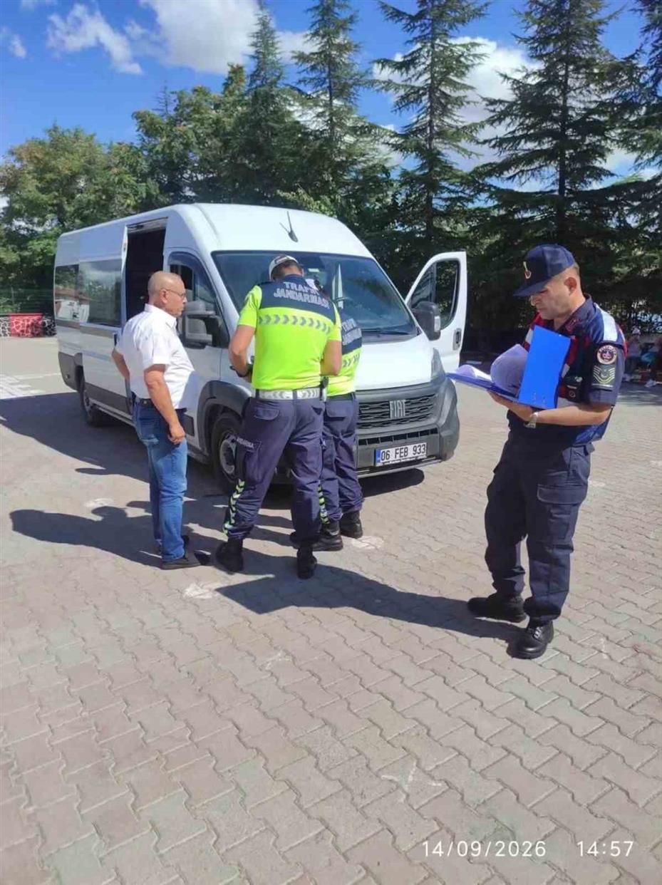 Güdül’de okul servislerine sıkı denetim