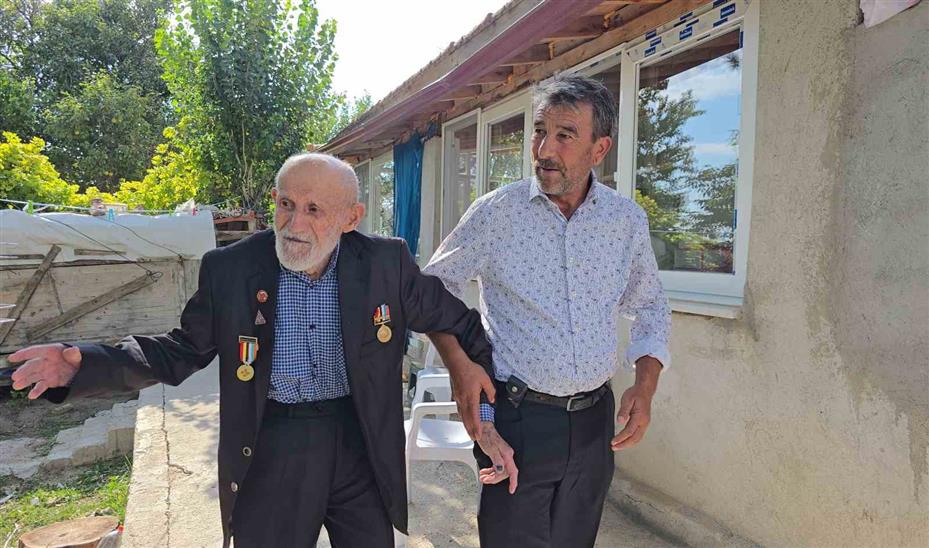 96 yaşındaki Kore Gazisi, hatıralarını gözyaşlarıyla anlattı