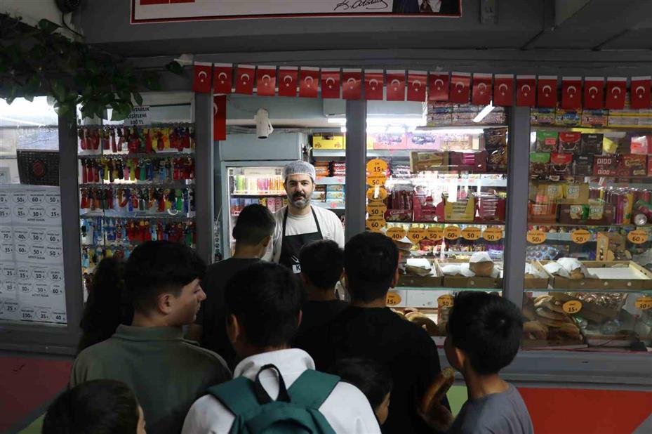 ’Askıda Tost’ uygulaması katlanarak devam ediyor