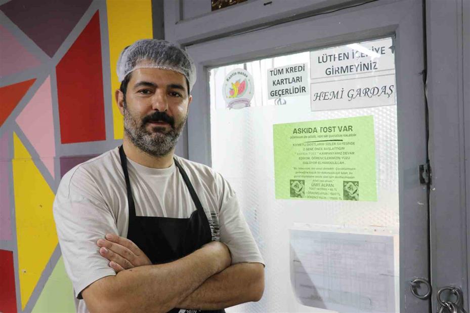 ’Askıda Tost’ uygulaması katlanarak devam ediyor