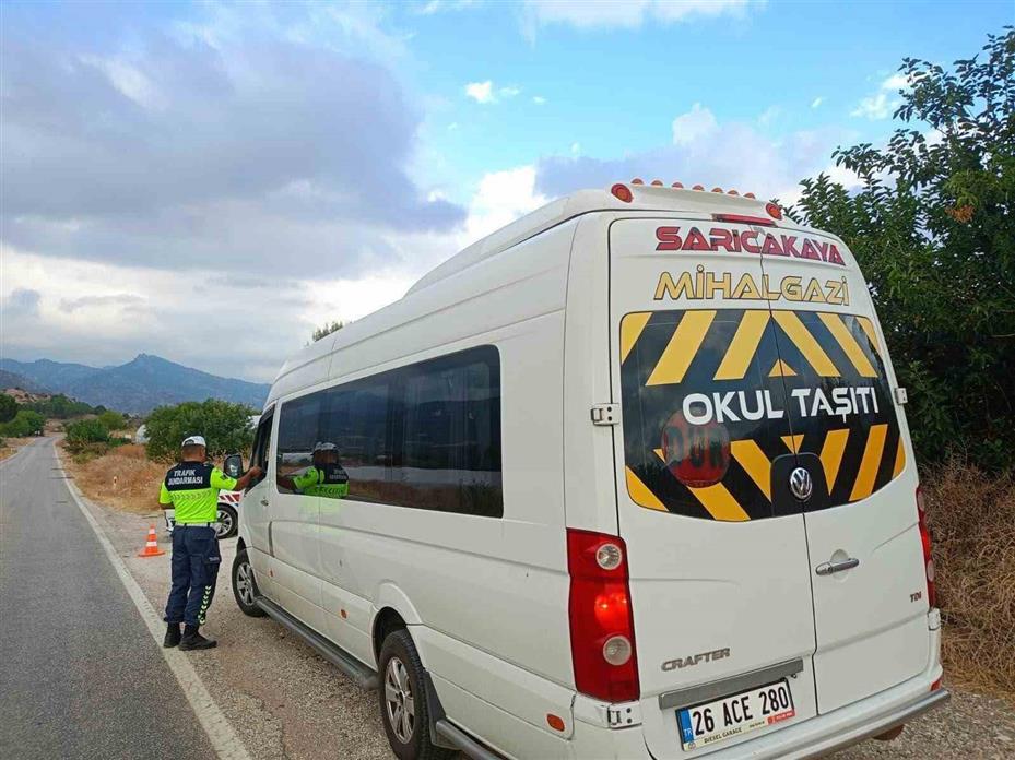 Eskişehir’de okul çevresi ve servis araçlarına yönelik uygulama yapıldı