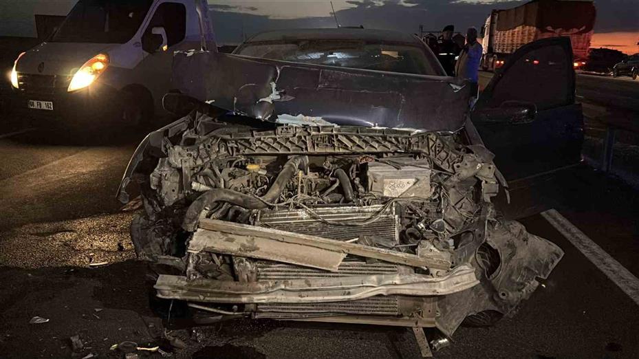 Aksaray’da kum fırtınası zincirleme kazaya neden oldu: 16 yaralı
