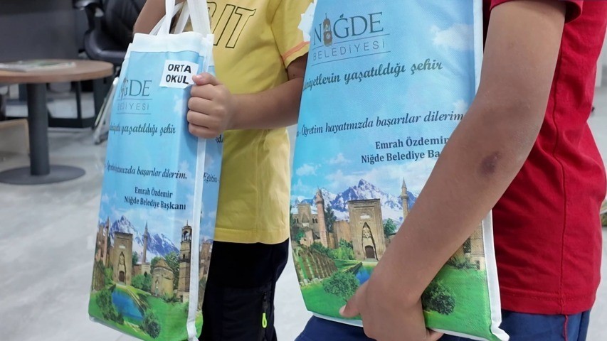 Niğde Belediyesi’nden 2 bin 286 öğrenciye eğitim desteği