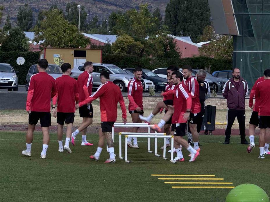 Kayserispor Başkanı Çamlı: "Milli aradan sonra takım çok daha yüksek motivasyonla maçlara çıkacak"