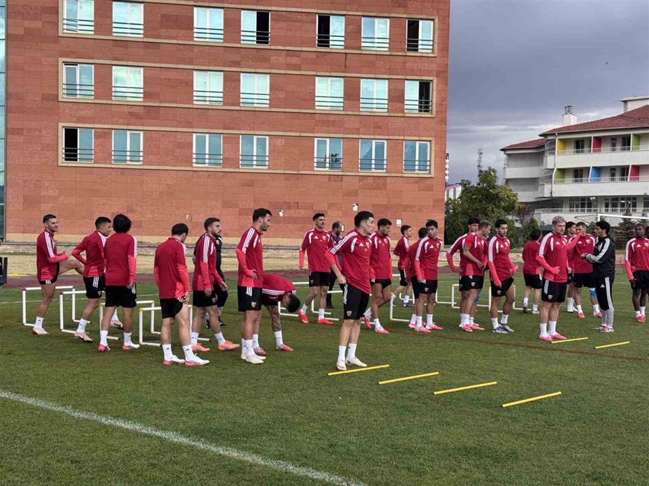 Kayserispor Başkanı Çamlı: "Milli aradan sonra takım çok daha yüksek motivasyonla maçlara çıkacak"