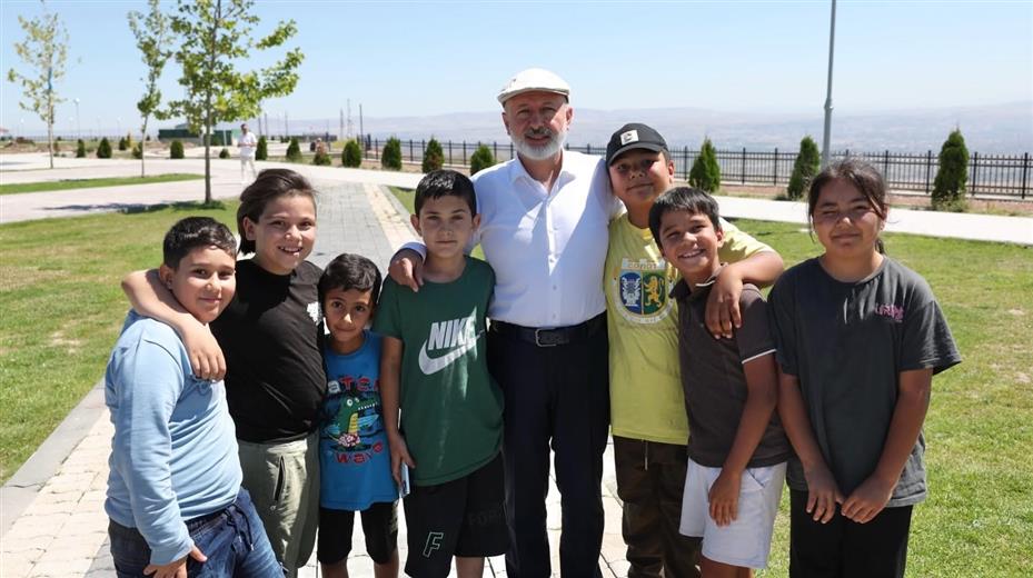 Başkan Çolakbayrakdar: "Kayseri’nin eşsiz manzarası, Kafe Sinan’ın lezzetiyle buluşacak"