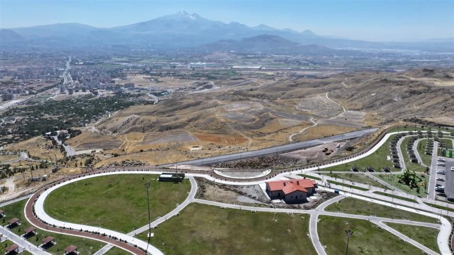 Başkan Çolakbayrakdar: "Kayseri’nin eşsiz manzarası, Kafe Sinan’ın lezzetiyle buluşacak"