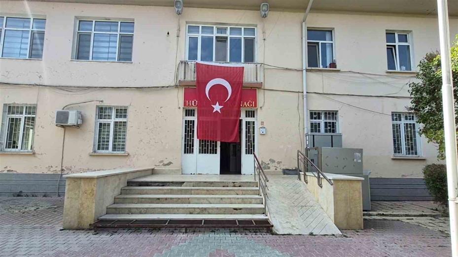 Oto galerici gencin ölümünün 3 şüphelisi adliyeye sevk edildi