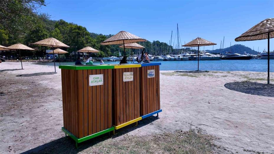 Göcek’te temizlenen plaj vatandaşların hizmetine sunuldu