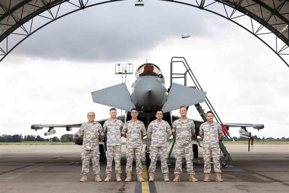Eurofighter Typhoon tedarik projesi kapsamında İngiltere’de uçak bakım tesisleri incelendi