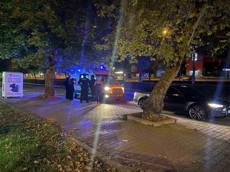 Trafikte ‘yan bakma’ kavgasında kan aktı: 1 yaralı