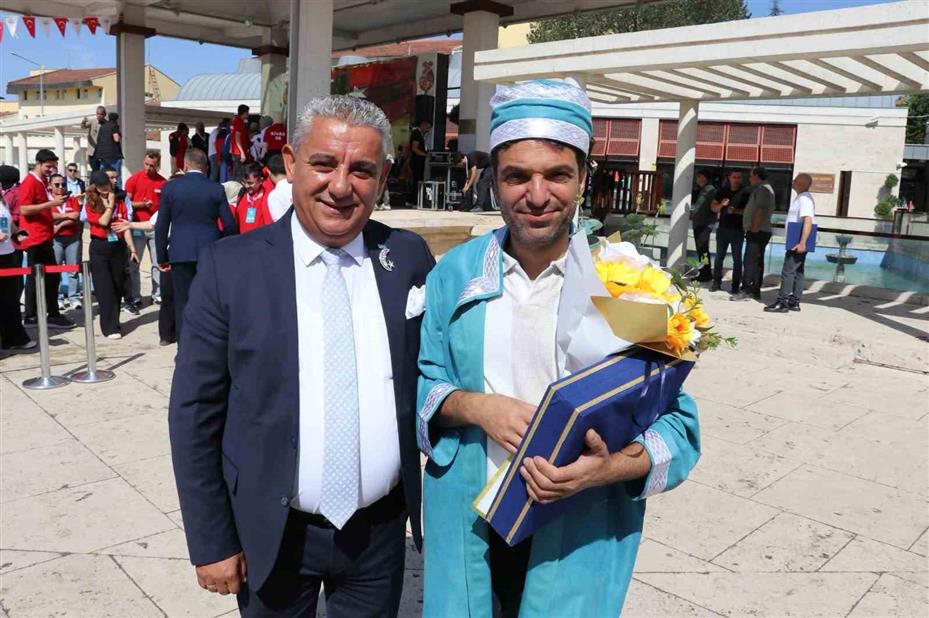 Kırşehir’de Ahilik kutlamalarında bir ilk: Engelli esnaf şed kuşandı