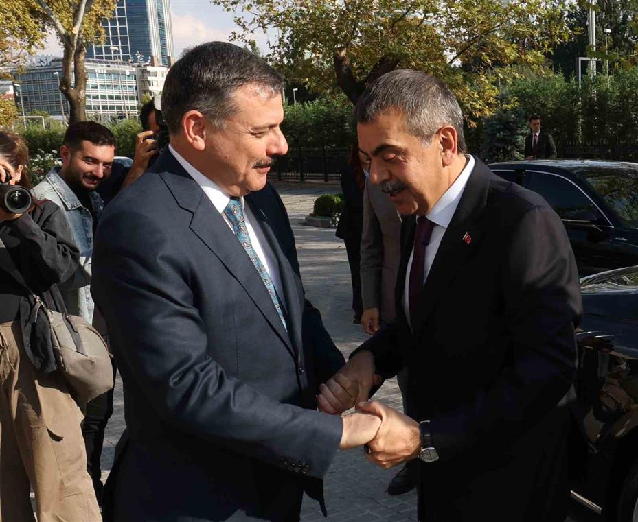 Bakan Çiftçi: "Okullarımızda 31 bin tane bahçe görevlisi istihdam etmiş olduk"