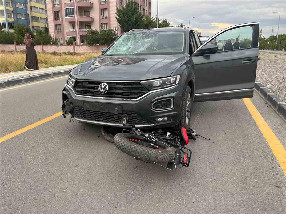 Niğde’de otomobil ile elektrikli bisiklet çarpıştı: 1 yaralı