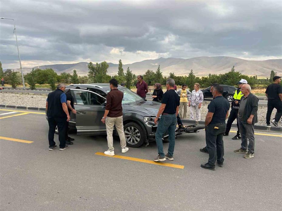 Niğde’de otomobil ile elektrikli bisiklet çarpıştı: 1 yaralı