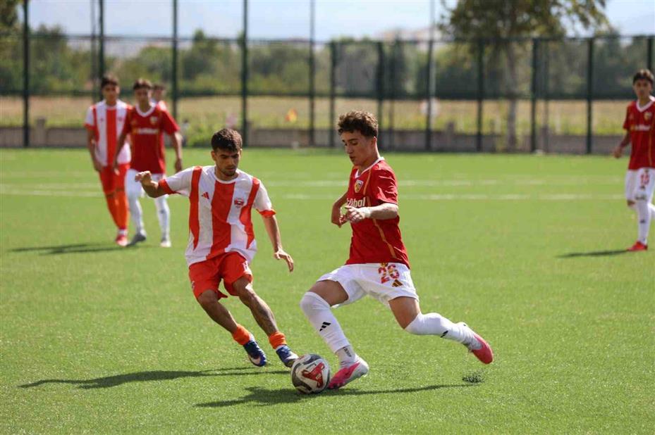 Kayserispor U-19 sezona galibiyetle başladı