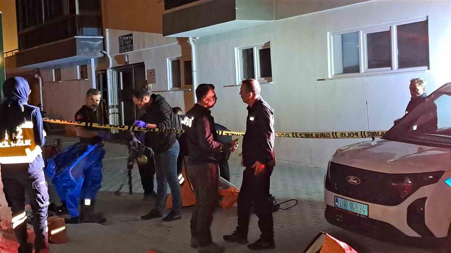 "Siyanür var, girmeyin" notu bulunan dairede ölü bulunan çiftin olayında cinayet ve intihar şüphesi