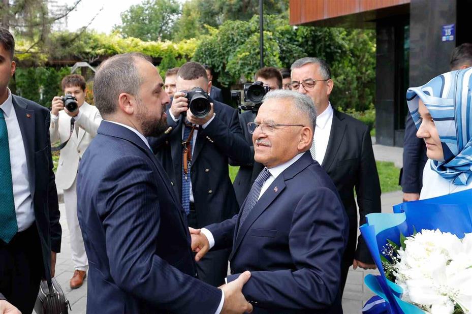 Başkan Büyükkılıç, AK Parti Genel Başkan Yardımcısı Faruk Acar’ı ağırladı