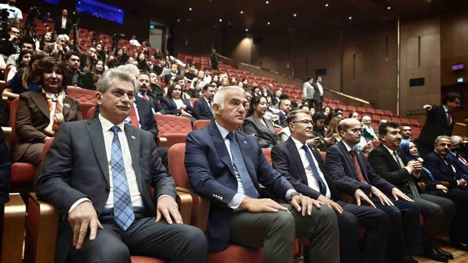 Bakan Ersoy: "Türkçe bizim için yalnızca bir lisan değil; binlerce yıllık tarihimizin taşıyıcısıdır"