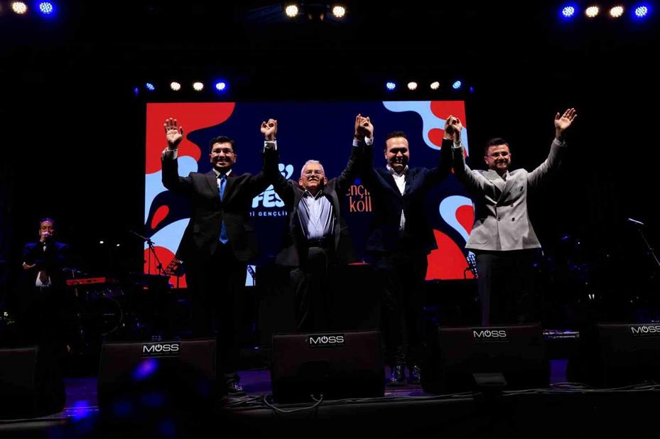 Başkan Büyükkılıç gençlerle buluştu