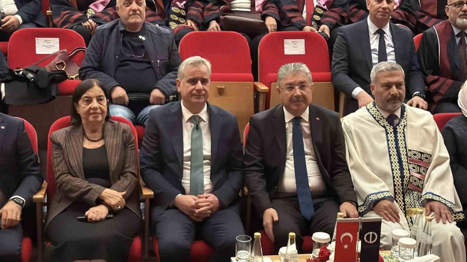 AK Parti’li Yalçın: "Biz en güçlü dönemimizdeyiz; ortada silah varken hiçbir şey konuşulamaz"