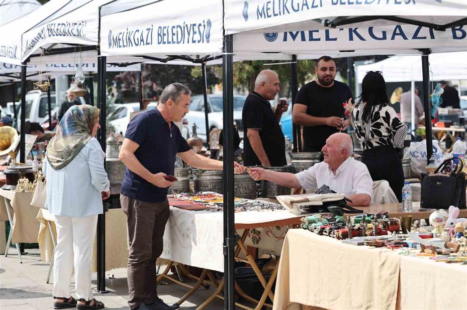 Melikgazi Antik Rüzgarı nostalji rüzgarı estirdi