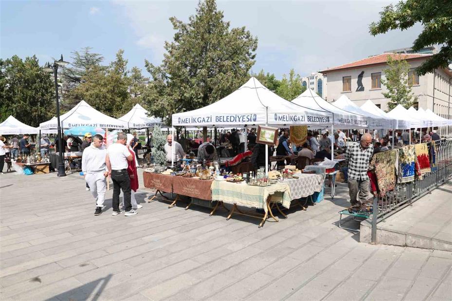 Melikgazi Antik Rüzgarı nostalji rüzgarı estirdi