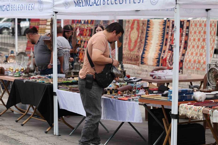 Melikgazi Antik Rüzgarı nostalji rüzgarı estirdi