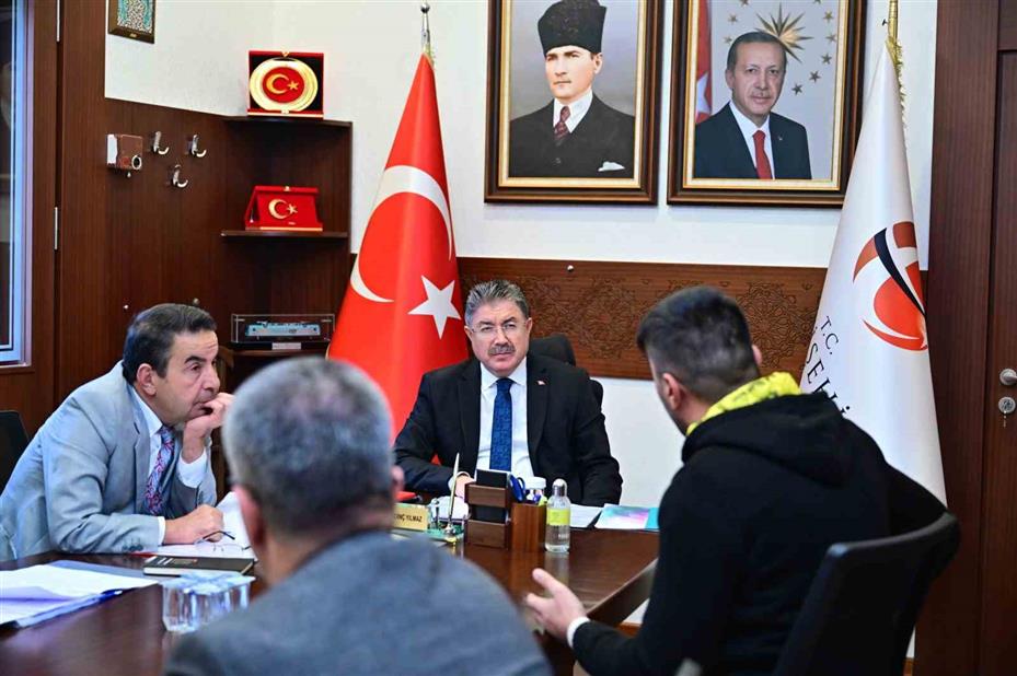 Vali Yılmaz, vatandaşların talep, öneri ve sorunlarını dinledi