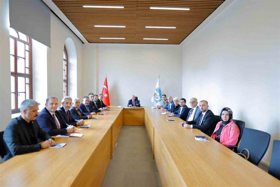 Başkan Büyükkılıç, Kent Konseyi’nin yeni yönetimini ağırladı