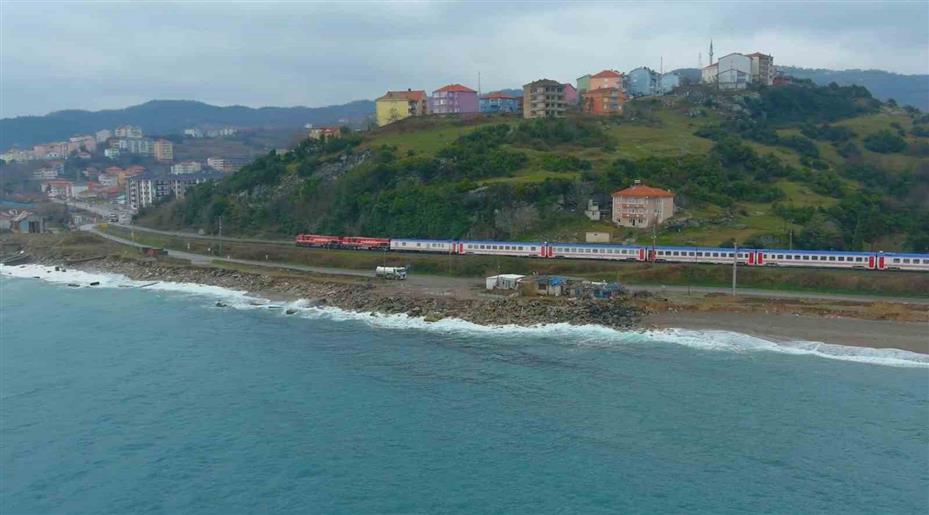 Turistik Karaelmas Ekspresi yeniden raylarla buluşuyor