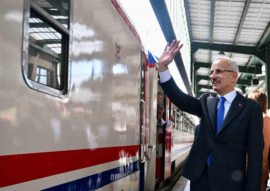 Turistik Karaelmas Ekspresi yeniden raylarla buluşuyor