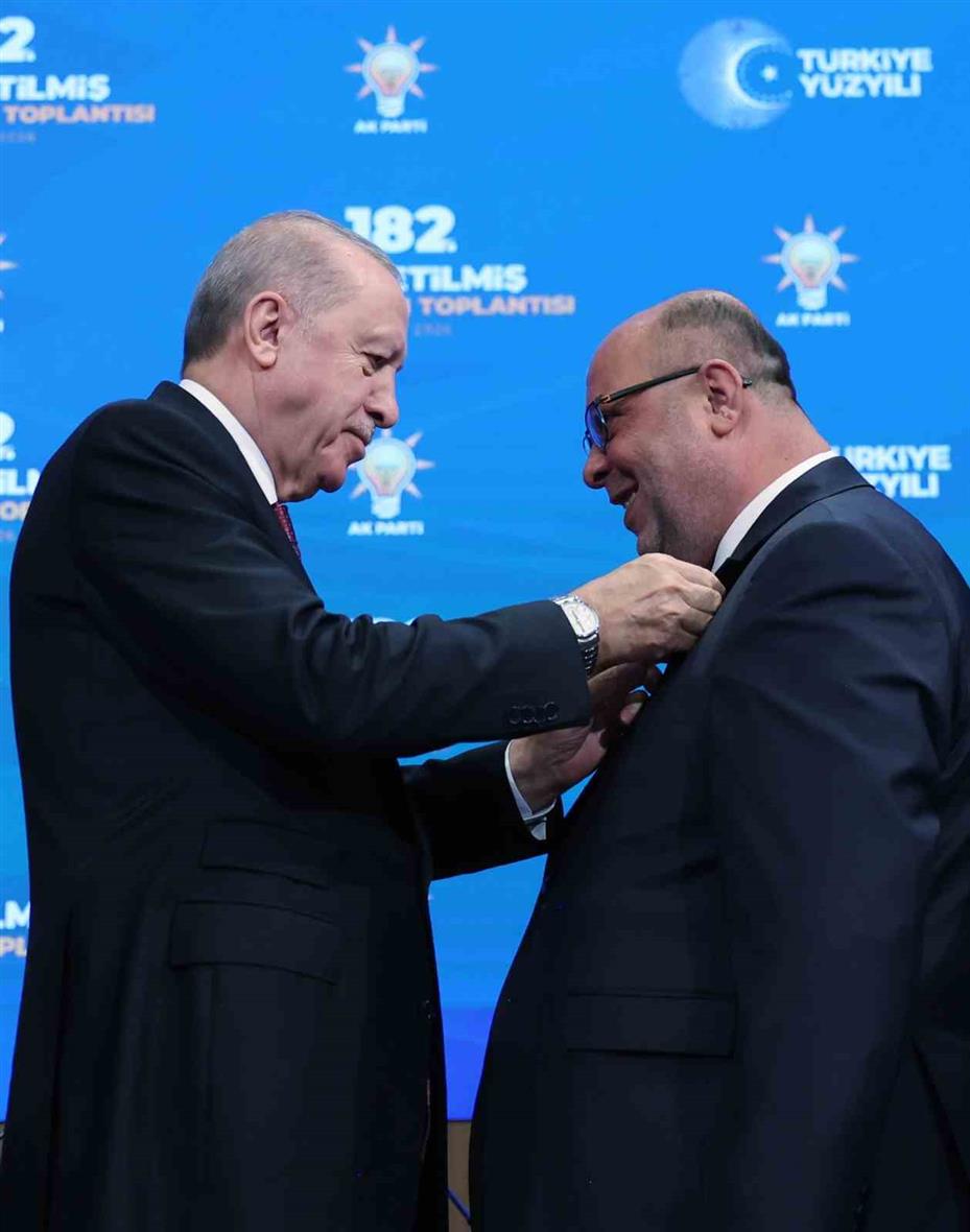 Cumhurbaşkanı Erdoğan: "Biz yanlış yapanla, nefsine yenik düşenle vedalaşır, yolumuza güçlenerek devam ederiz"