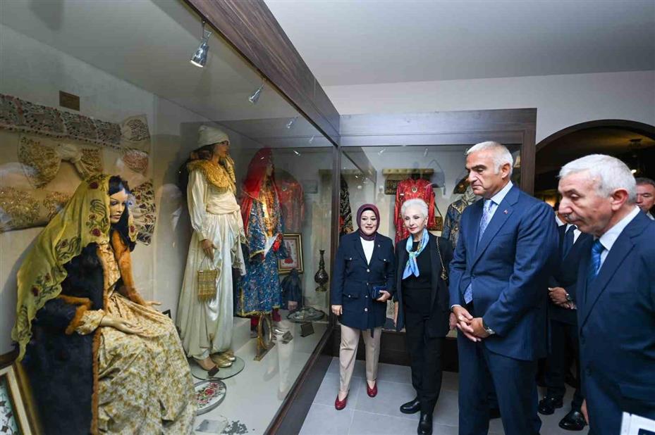 Bakan Ersoy, Türkiye Yüzyılı Buluşmaları’nda Kütahya’nın kültür turizm yatırımlarını anlattı