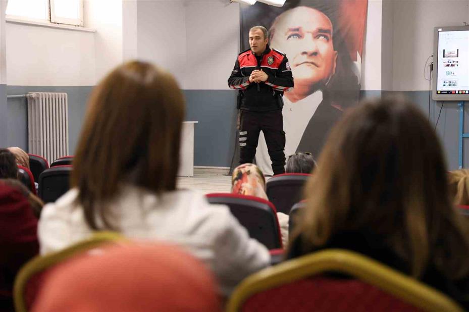 Aksaray’da "Madde mi, Mana mı, Bağımlılık mı" projesi eğitimi