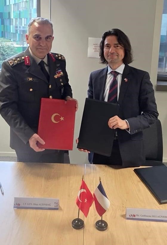Türkiye ile Fransa arasında ’Savunma İş Birliği Yol Haritası’ imzalandı