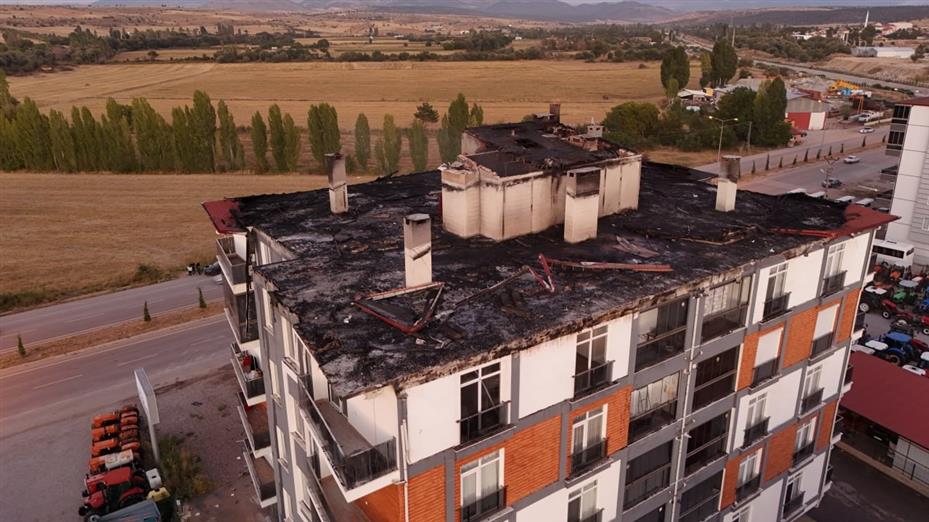Beyşehir’de yangının ardından apartman sakinleri mağdur